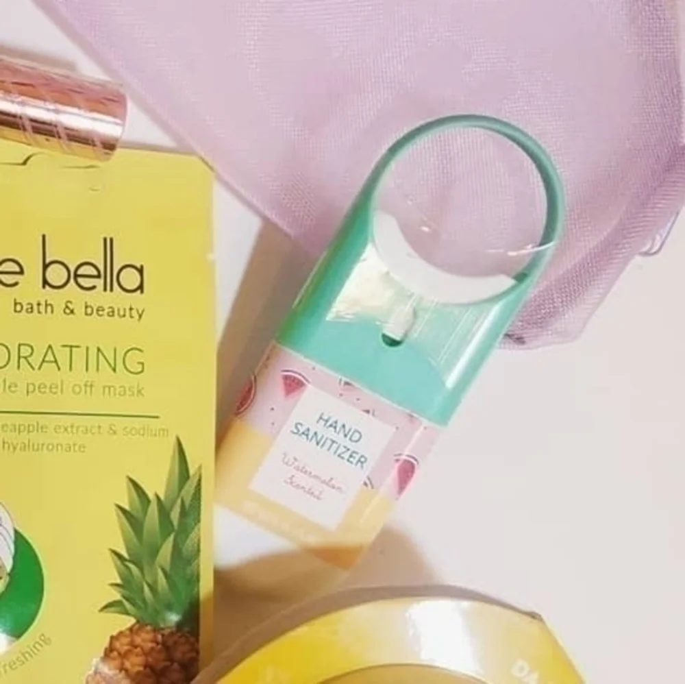 Belle Bath Bomb Beauty & Accessory Bundle